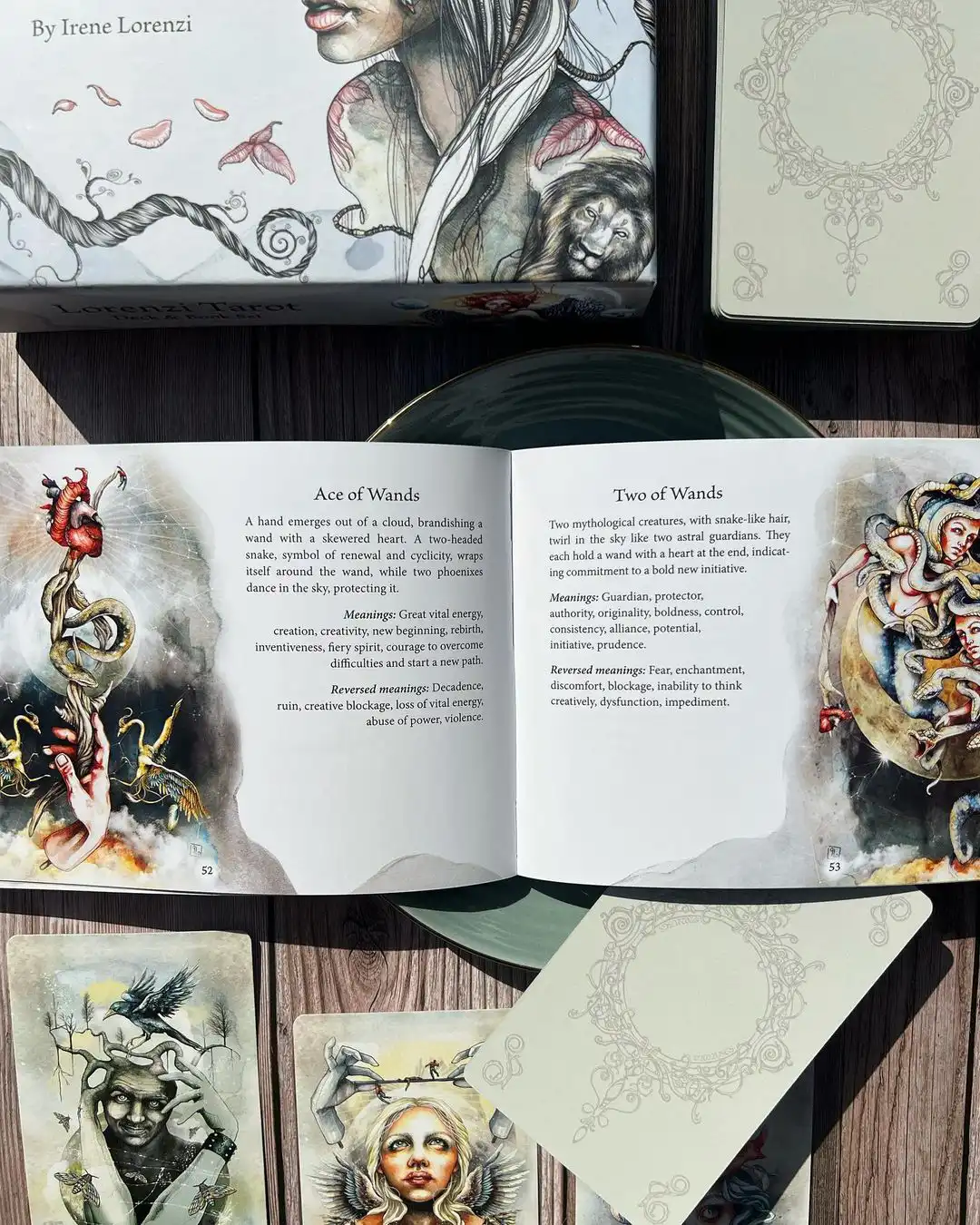 4. Lorenzi Tarot Booklet – edited by U.S Games Systems Inc